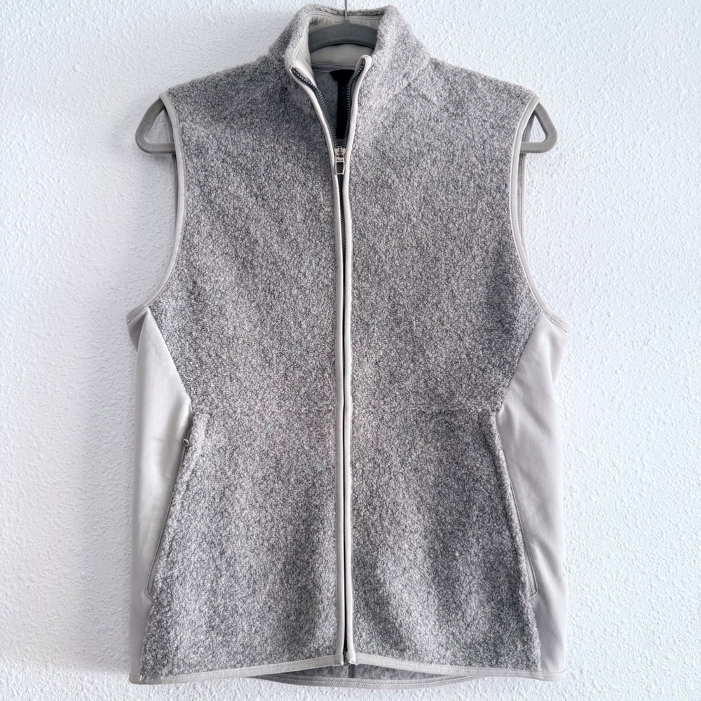 Lululemon Men's Tundra Trek Vest Heathered Silver Spoon Size XS